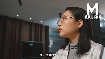 免费观看大鸡巴丈夫的情色顾问角色